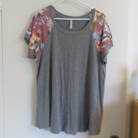Cool Melon Tops - *3/$25* Floral & Gray baseball style tee